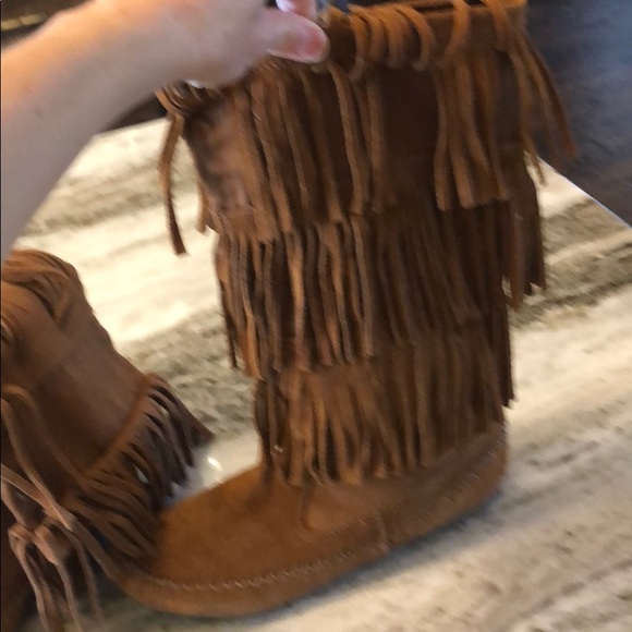 Laura Conrad size 7 1/2 suede fringe boot - Picture 2 of 4